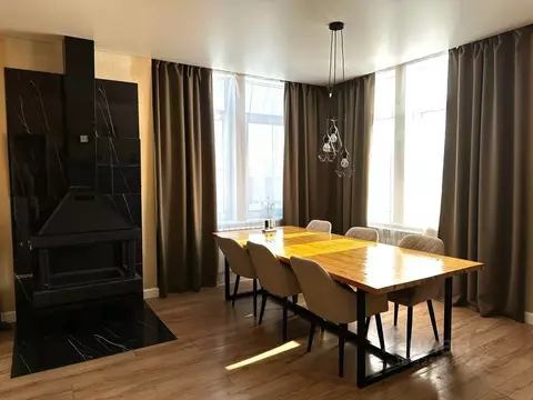 Дом в Омская область, Омск Вьюжная ул. (237 м)