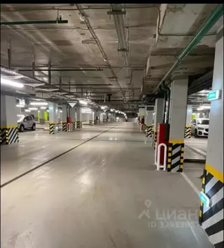 Гараж в Москва ул. Поляны, 5Ак1 (15 м)