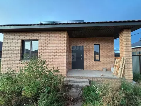 Дом в Оренбургская область, Оренбургский район, Ивановский сельсовет, ...