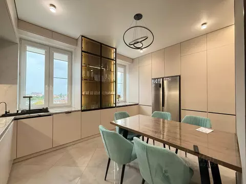 4-к кв. Кабардино-Балкария, Нальчик ул. Мальбахова, 21А (134.0 м)