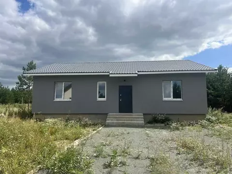 Дом в Свердловская область, Белоярский муниципальный округ, пос. ...