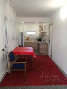 Дом в Крым, Симферопольский район, Гвардейское с/пос, с. Софиевка ул. ...