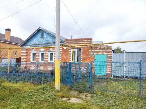 Дом в Самарская область, Ставропольский район, с. Выселки Озерная ул. ...