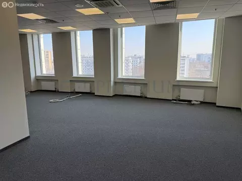 Офис (906 м)