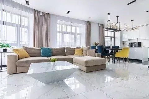 3-к кв. Санкт-Петербург Наличная ул., 26к1 (173.0 м)