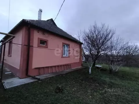 Дом в Крым, Симферопольский район, Гвардейское пгт пер. Чапаева (55 м)