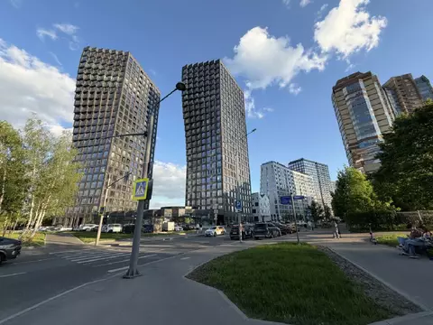 Продается 9-комнатная квартира