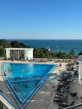 2-к кв. Краснодарский край, Сочи Курортный просп., 92/5 (88.0 м)