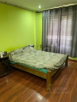 Дом в Крым, Сакский район, Суворовское с/пос, Заводское СПК ул. ...