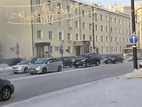 Помещение свободного назначения в Саха (Якутия), Якутск просп. Ленина, ...