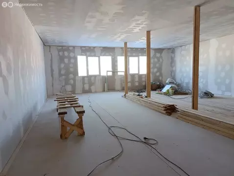 Помещение свободного назначения (300 м)