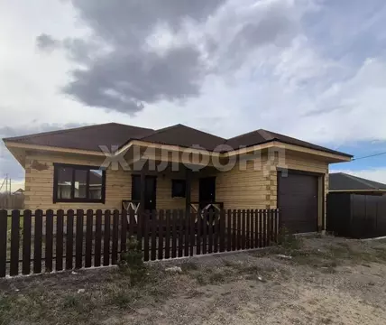 Дом в Хакасия, Усть-Абаканский район, с. Калинино ул. Мирная (135 м)