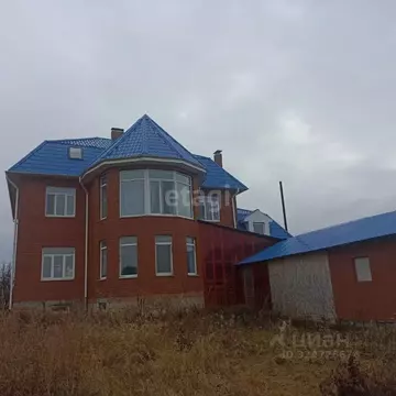 Дом в Свердловская область, Каменский муниципальный округ, с. ...