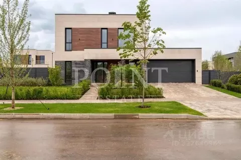 Коттедж в Московская область, Одинцовский городской округ, д. Лапино ...