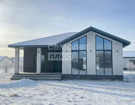 Дом в Алтайский край, Первомайский район, с. Фирсово ул. Буковая, 25 ...