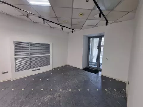 Торговая площадь в Башкортостан, Уфа ул. Цюрупы, 98 (44 м)