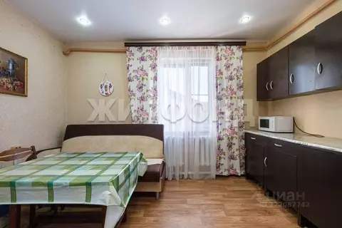 Дом в Новосибирская область, Новосибирский район, с. Барышево ул. ...