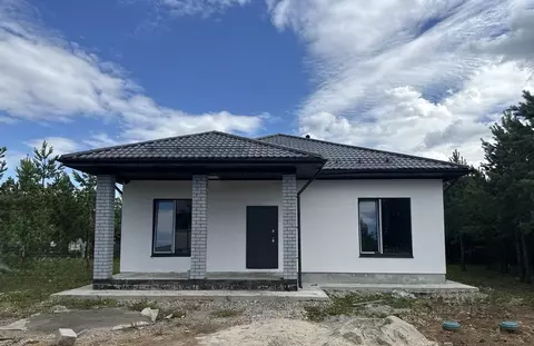 Дом в Свердловская область, Белоярский муниципальный округ, пос. ...