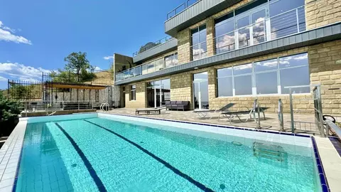 Дом в Крым, Алушта муниципальный округ, с. Малореченское ул. ...