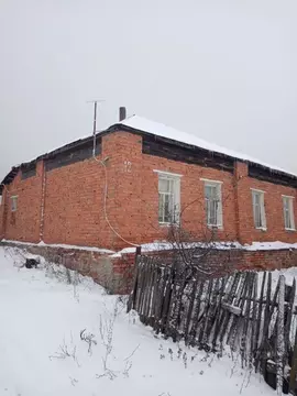 Дом в Саратовская область, Новобурасское муниципальное образование, д. ...