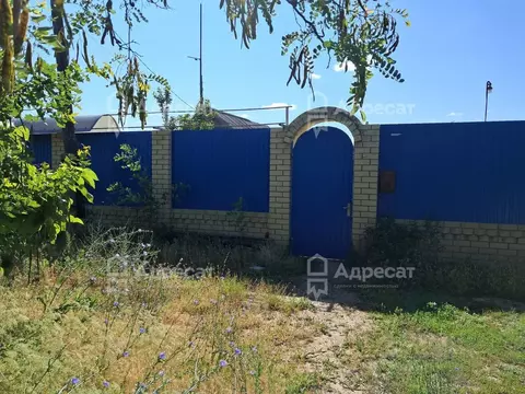 Дом в Волгоградская область, Светлоярский район, пос. Кирова Тепличная ...