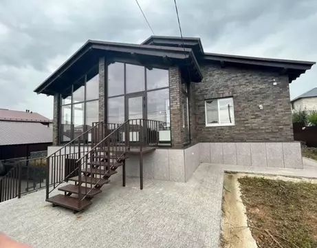 Дом в Самарская область, Красноярский район, Новосемейкино городское ...