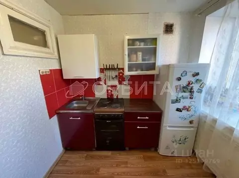 1-к кв. Тюменская область, Тюмень Ямская ул., 102а (32.0 м)