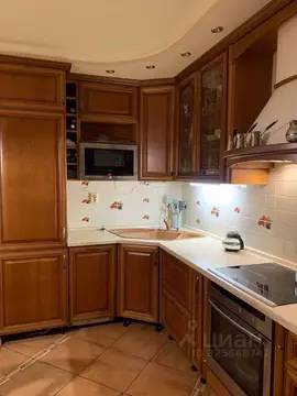 3-к кв. Санкт-Петербург просп. Сизова, 12к1 (90.8 м)