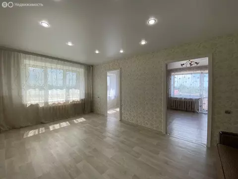 3-комнатная квартира: Алапаевск, улица Фрунзе, 102 (62 м)