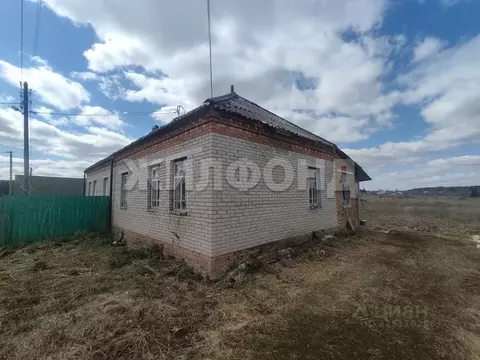Дом в Новосибирская область, Тогучинский район, с. Усть-Каменка ул. ...