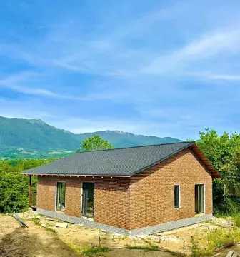 Дом в Краснодарский край, Сочи городской округ, с. Ермоловка ул. ...