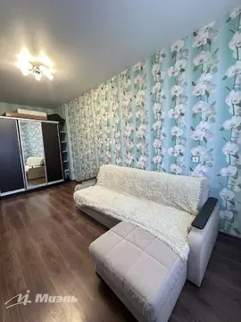 Продается комната в 4-комнатной квартире