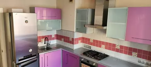 2-к кв. Ленинградская область, Гатчина ул. Изотова, 18к1 (66.7 м)