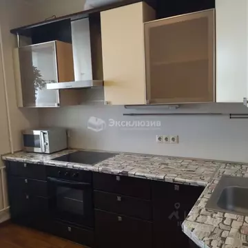 2-к кв. Тюменская область, Тюмень ул. 50 лет Октября, 29 (54.8 м)