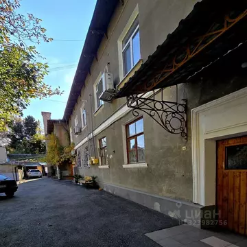 2-к кв. Крым, Ялта ул. Бирюкова, 10/17 (52.4 м)