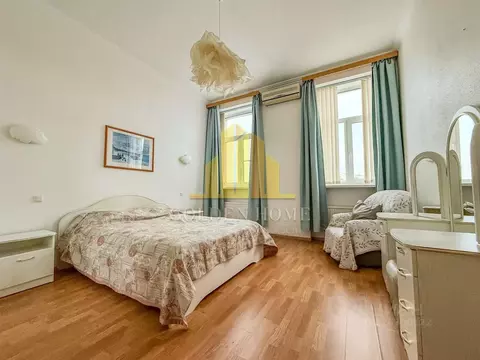 3-к кв. Санкт-Петербург Итальянская ул., 16/19 (90.0 м)