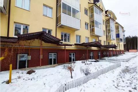 Торговая площадь в Свердловская область, Екатеринбург ул. Очеретина, 4 ...