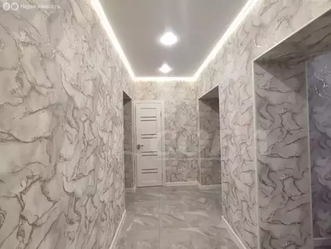 3-комнатная квартира: Тюмень, улица Ватутина, 6 (72 м)