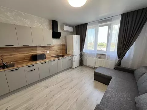 Студия Тюменская область, Тюмень ул. Республики, 204к17 (22.3 м)