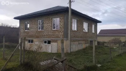 Дом в Белогорский район, село Вишенное (220 м)