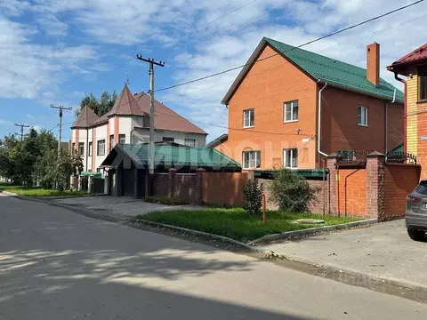 Дом в Алтайский край, Барнаул Новосиликатный мкр, Инициативная ул. ...