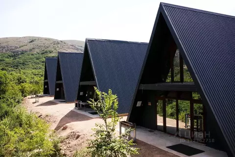 Дом в Крым, Симферопольский район, Добровское с/пос, с. Перевальное ...