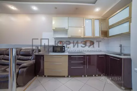 1-к кв. Свердловская область, Екатеринбург ул. Юмашева, 13 (54.0 м)