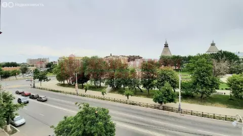 3-комнатная квартира: Астрахань, площадь Ленина, 4 (72.4 м)