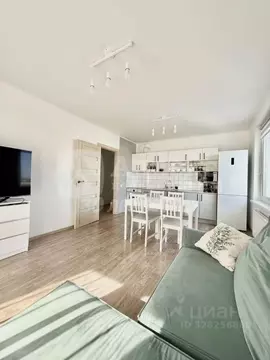 2-к кв. Тюменская область, Тюмень ул. Ю.-Р.Г. Эрвье, 32к1 (62.8 м)