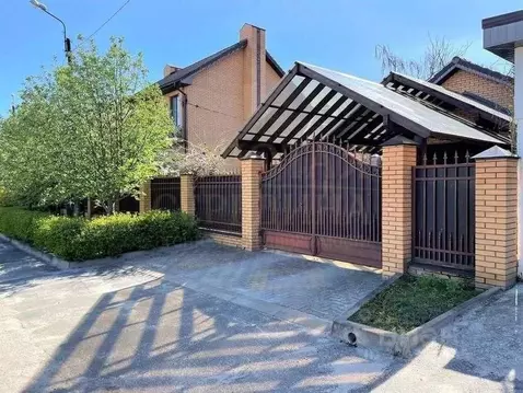 Дом в Белгородская область, Белгород ул. Пирогова, 12 (170 м)