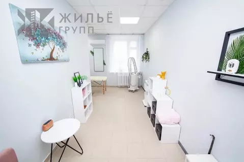 Помещение свободного назначения в Татарстан, Казань ул. Адоратского, ...