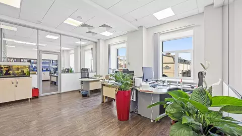 Офис в Санкт-Петербург 7-я Васильевского острова линия, 76 (206 м)