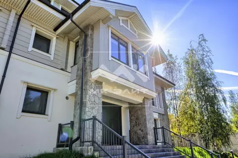 Дом в Ленинградская область, Всеволожский район, Колтушское городское ...