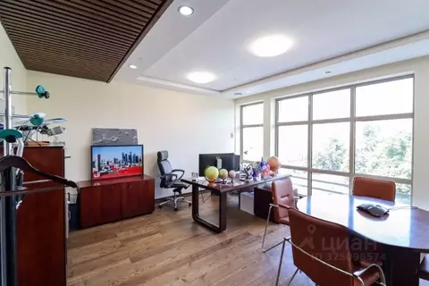 Офис в Москва Страстной бул., 8А (261 м)